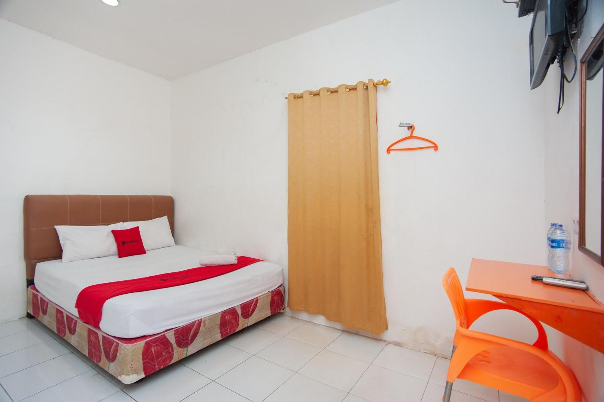 Hotel Reddoorz Near Jalan Jenderal Sudirman Palembang Zewnętrze zdjęcie