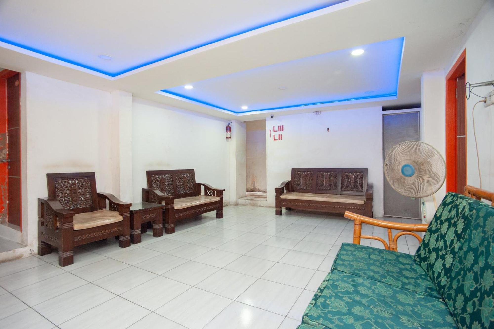 Hotel Reddoorz Near Jalan Jenderal Sudirman Palembang Zewnętrze zdjęcie