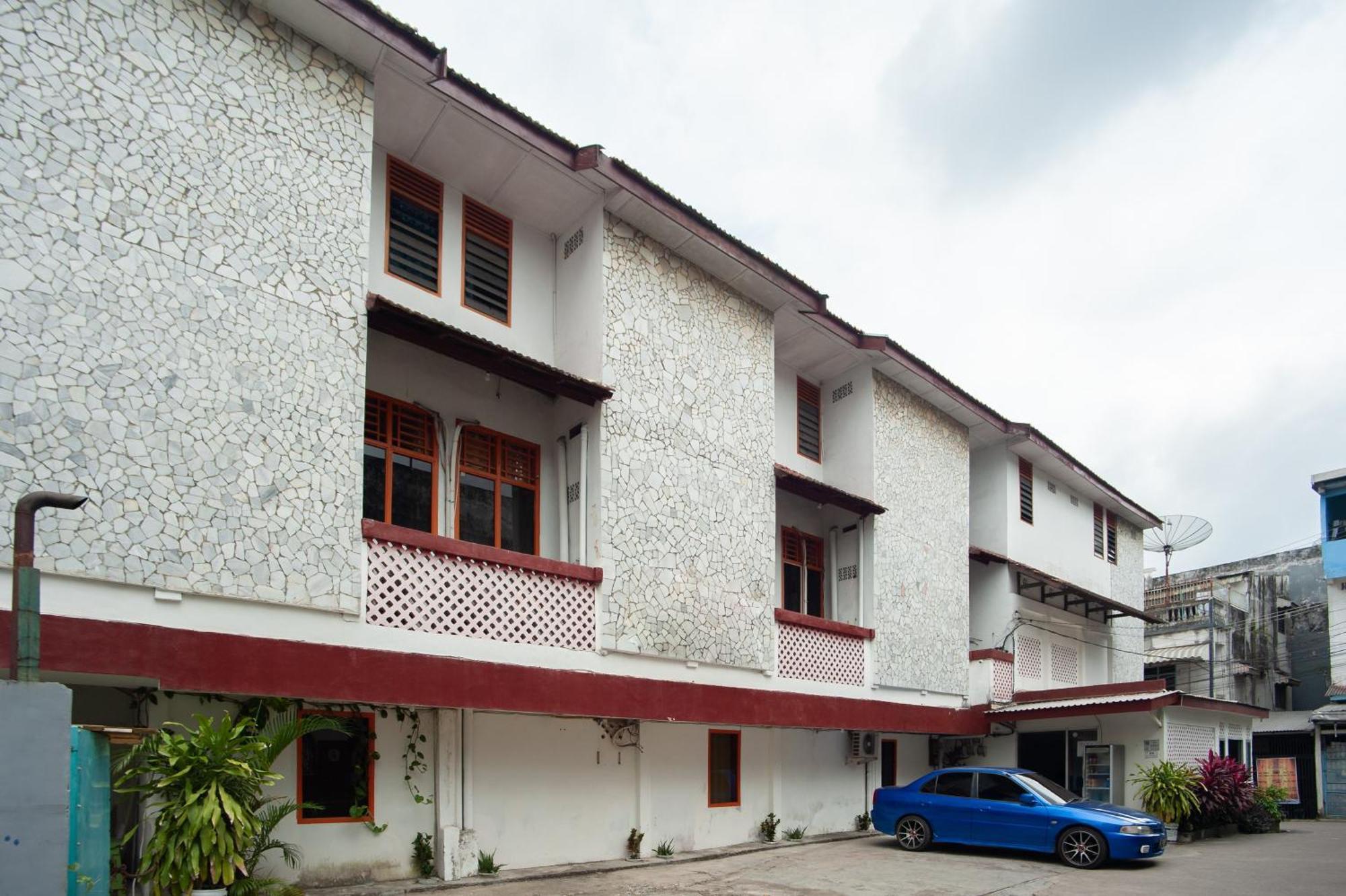 Hotel Reddoorz Near Jalan Jenderal Sudirman Palembang Zewnętrze zdjęcie